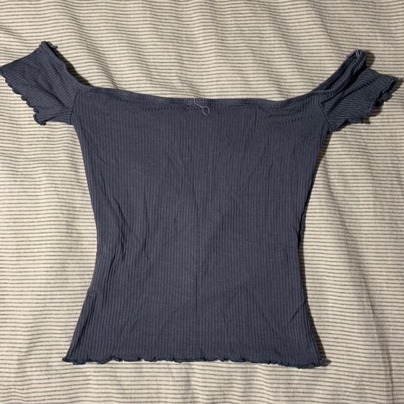 Cropped top - Picture 2 of 3